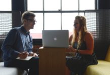 Bewerbung um ein Praktikum: Muster, Fehler & Tipps Bewerbung um ein Praktikum: Muster, Fehler & Tipps